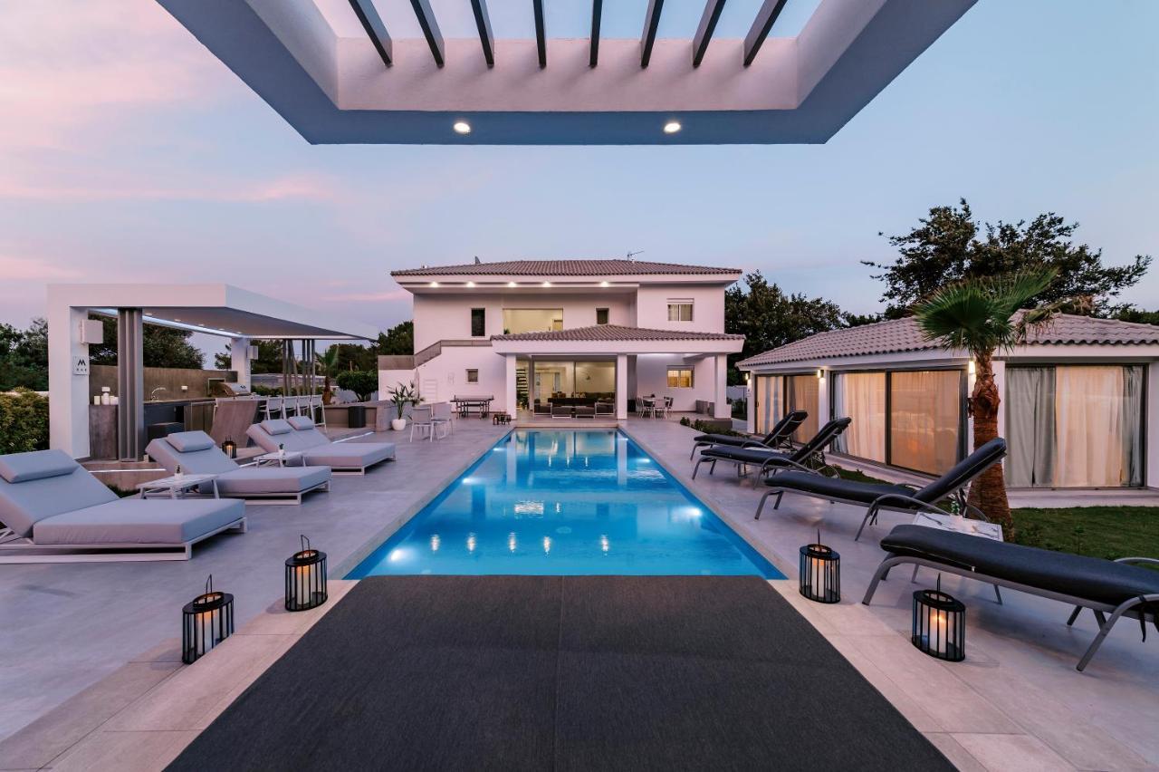 Villa M Mansion à Pefki Extérieur photo