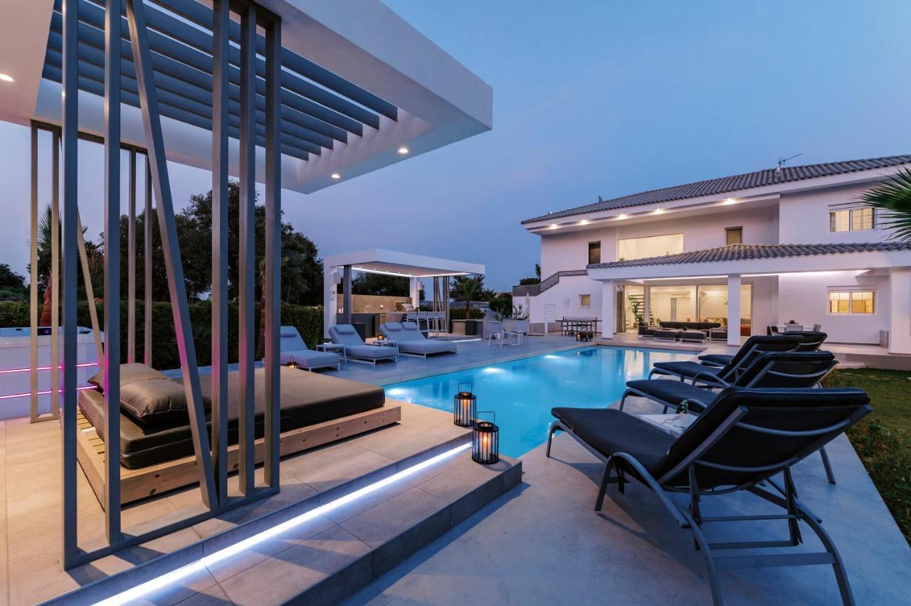 Villa M Mansion à Pefki Extérieur photo