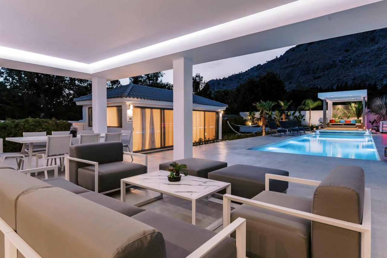 Villa M Mansion à Pefki Extérieur photo